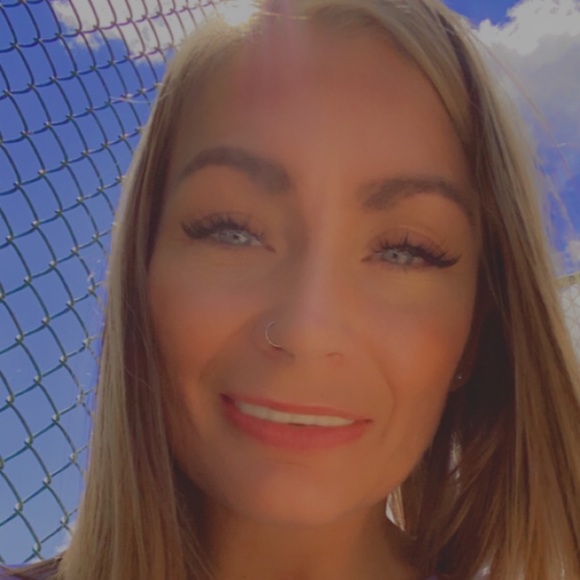 Meet your Posher, Keyaira - Picture 1 of 3